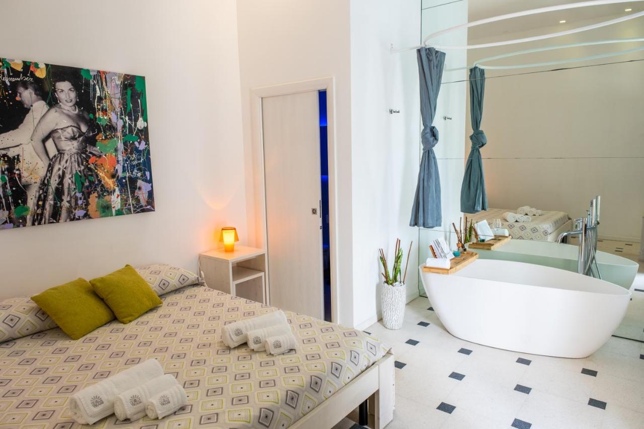 La Bella Trani - Suites And B&B Zewnętrze zdjęcie