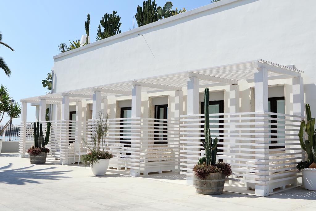 La Bella Trani - Suites And B&B Zewnętrze zdjęcie