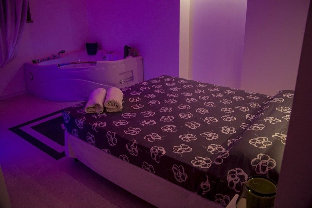 La Bella Trani - Suites And B&B Zewnętrze zdjęcie