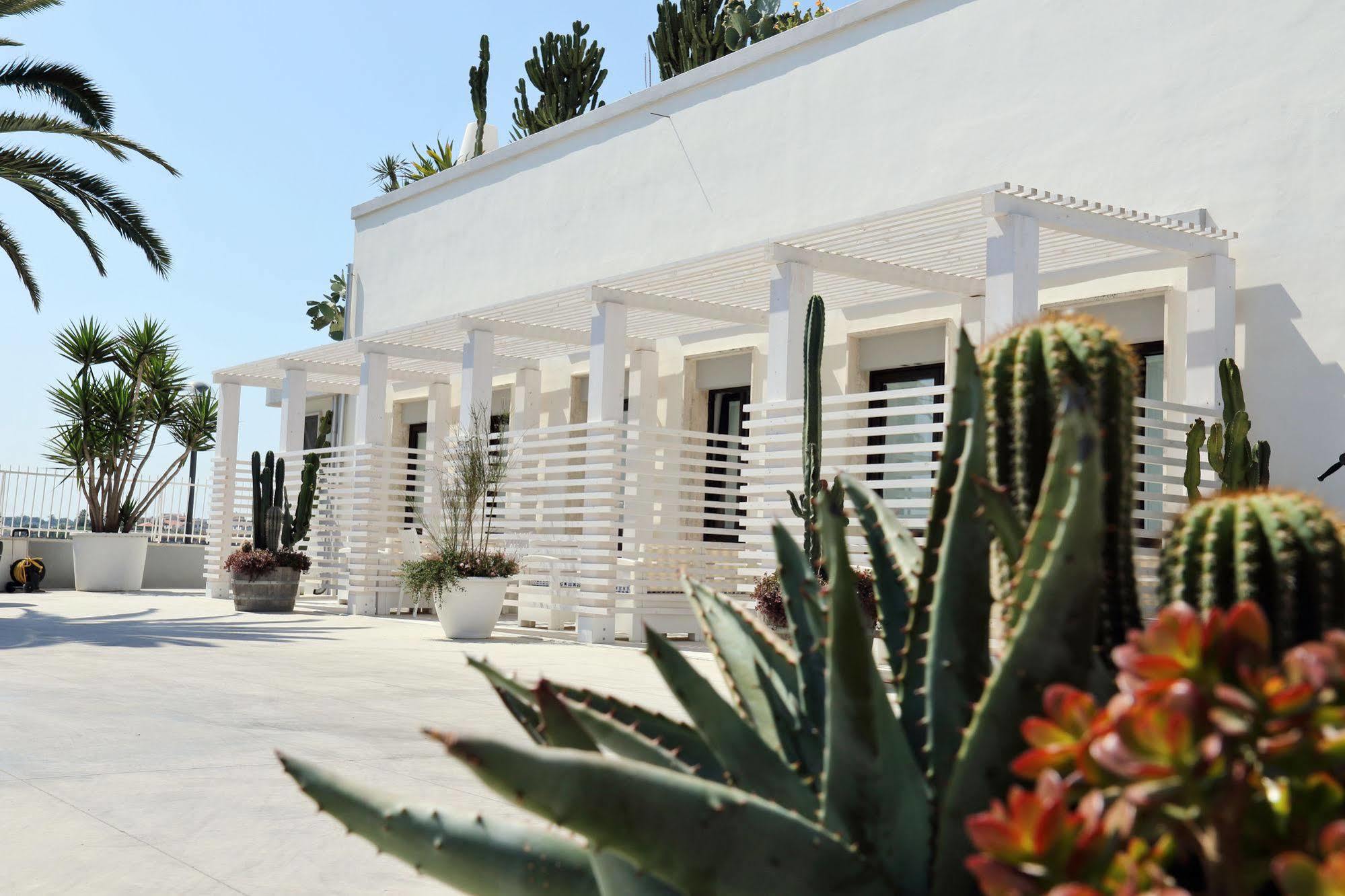 La Bella Trani - Suites And B&B Zewnętrze zdjęcie