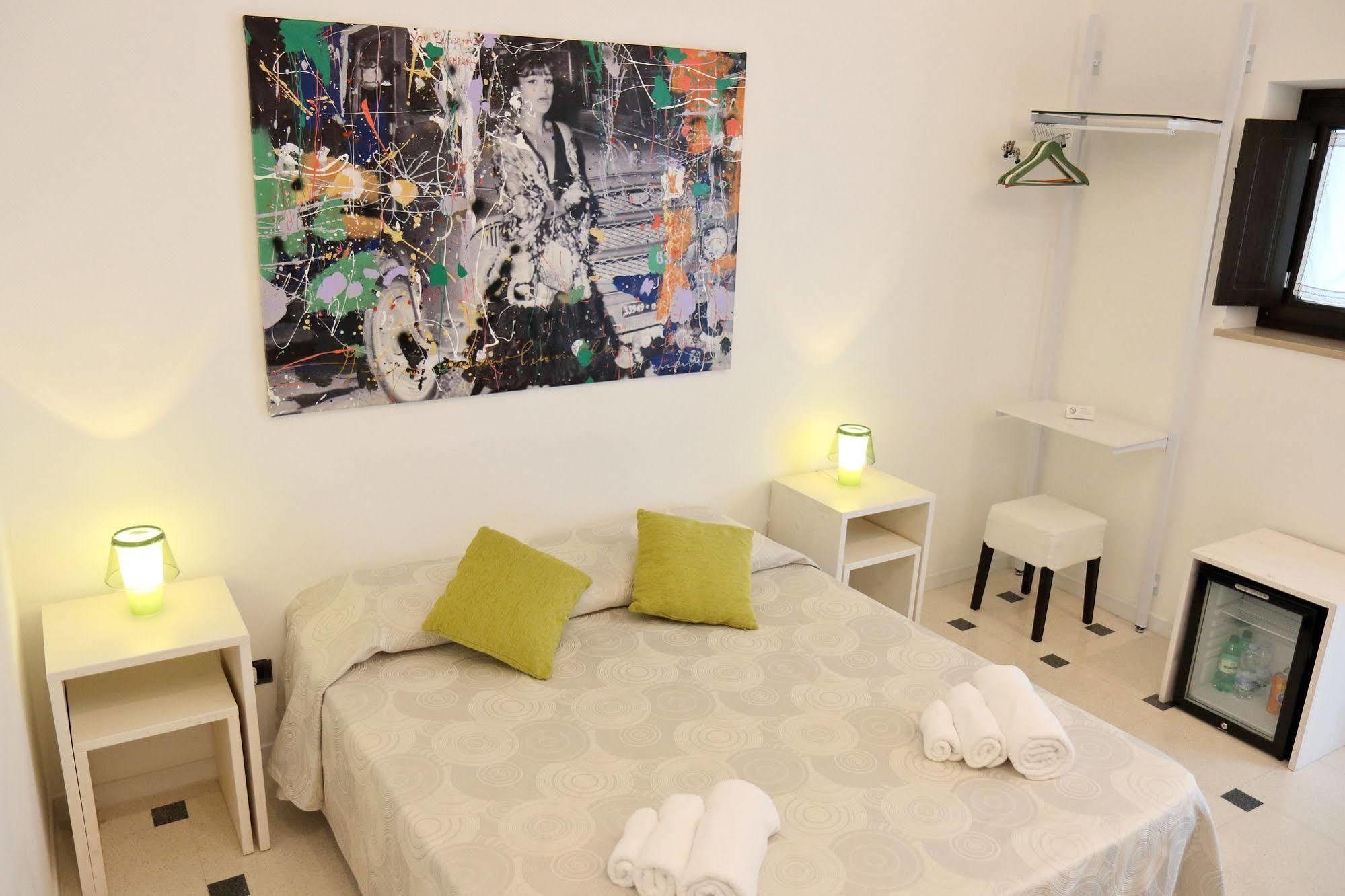La Bella Trani - Suites And B&B Zewnętrze zdjęcie