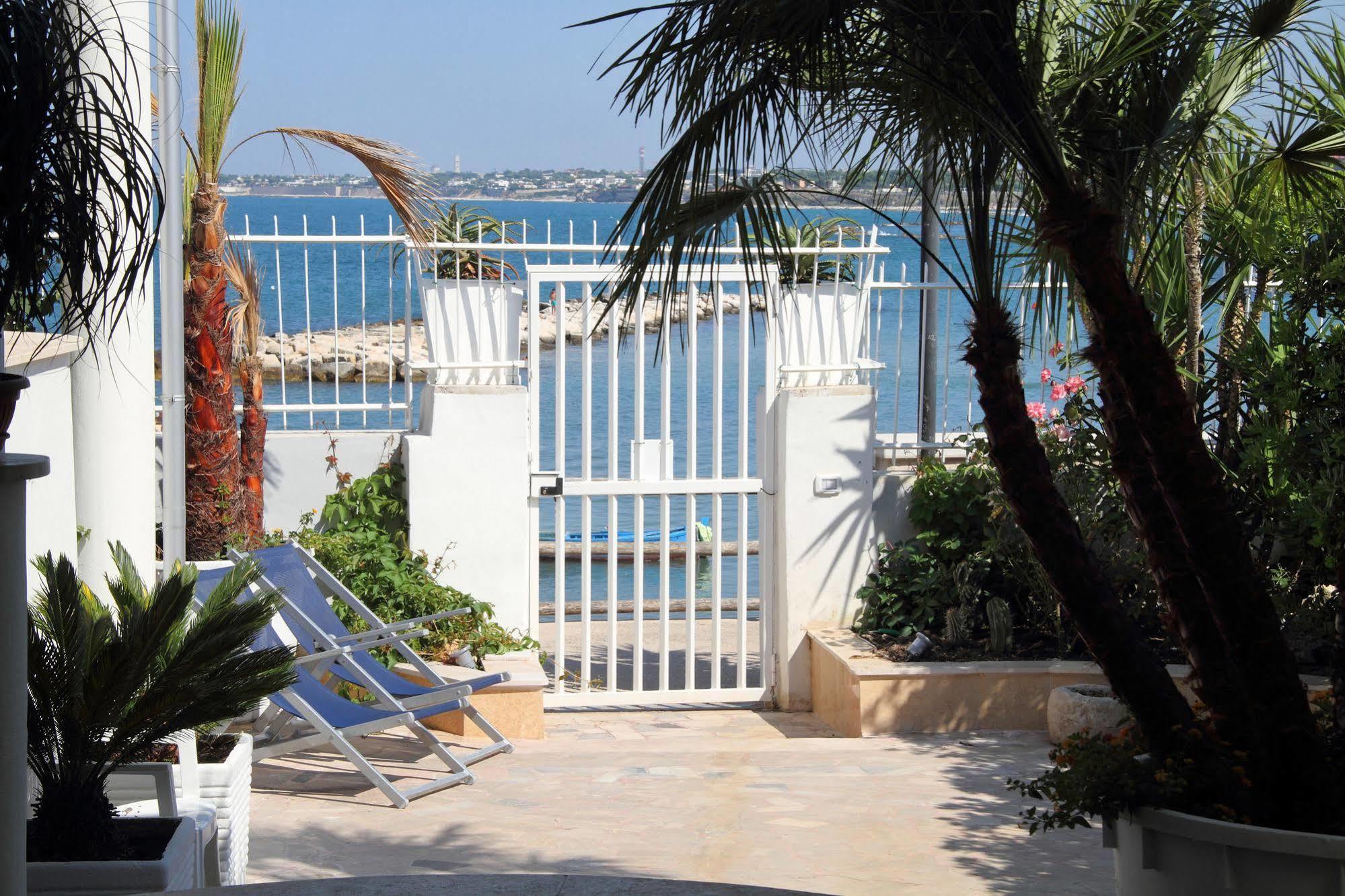 La Bella Trani - Suites And B&B Zewnętrze zdjęcie
