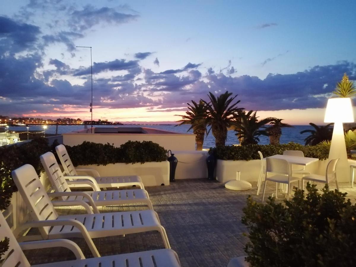 La Bella Trani - Suites And B&B Zewnętrze zdjęcie